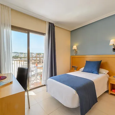 Vibra S'estanyol Hotel 3*