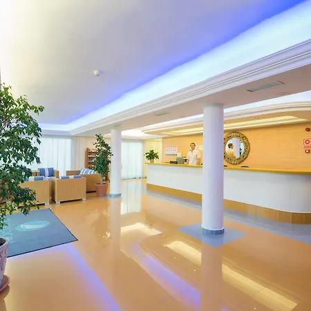 Vibra S'estanyol Hotel