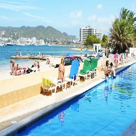 Vibra S'estanyol Hotel 3*